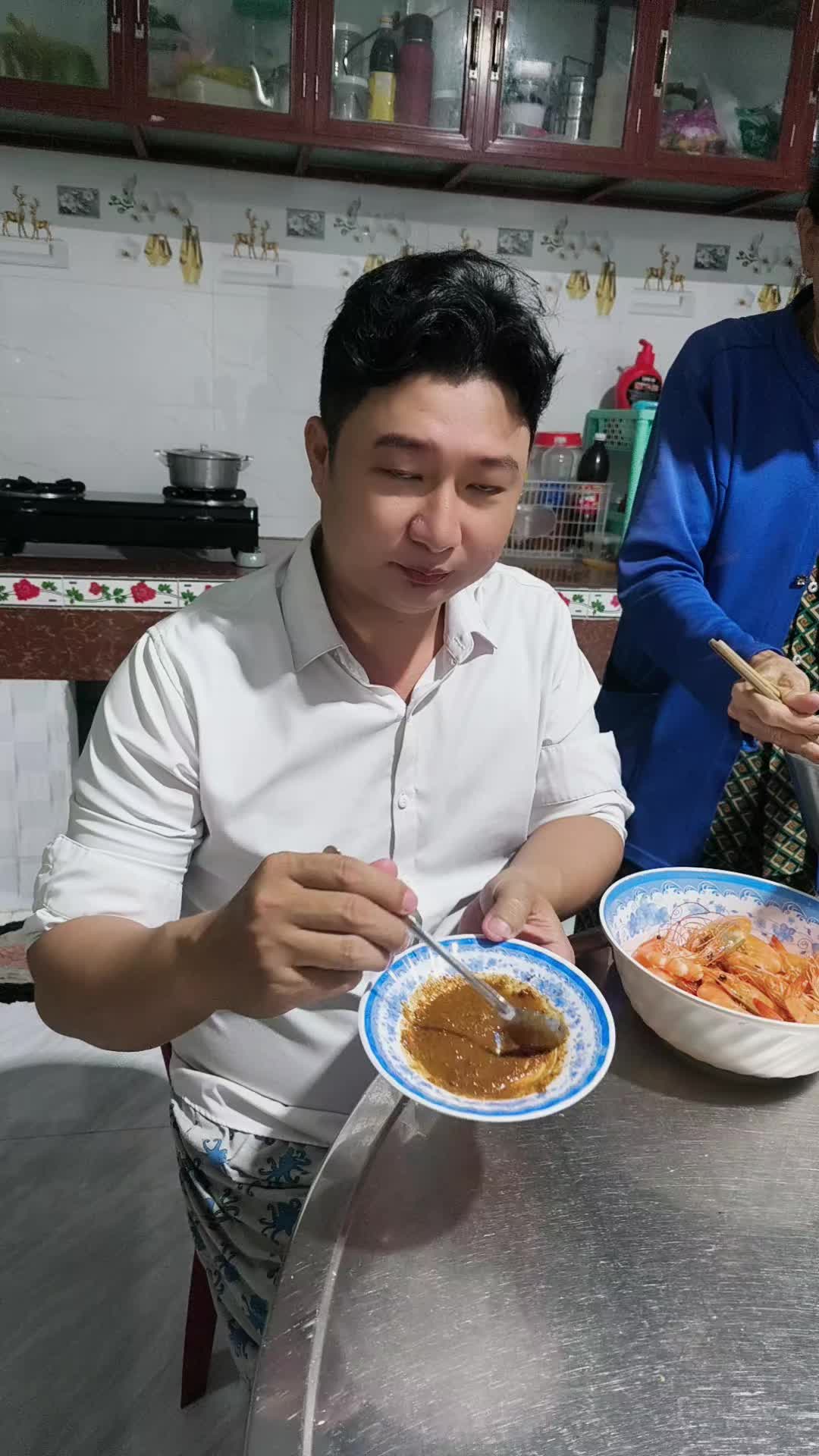 @Quốc Kh&aacute;nh REVIEW