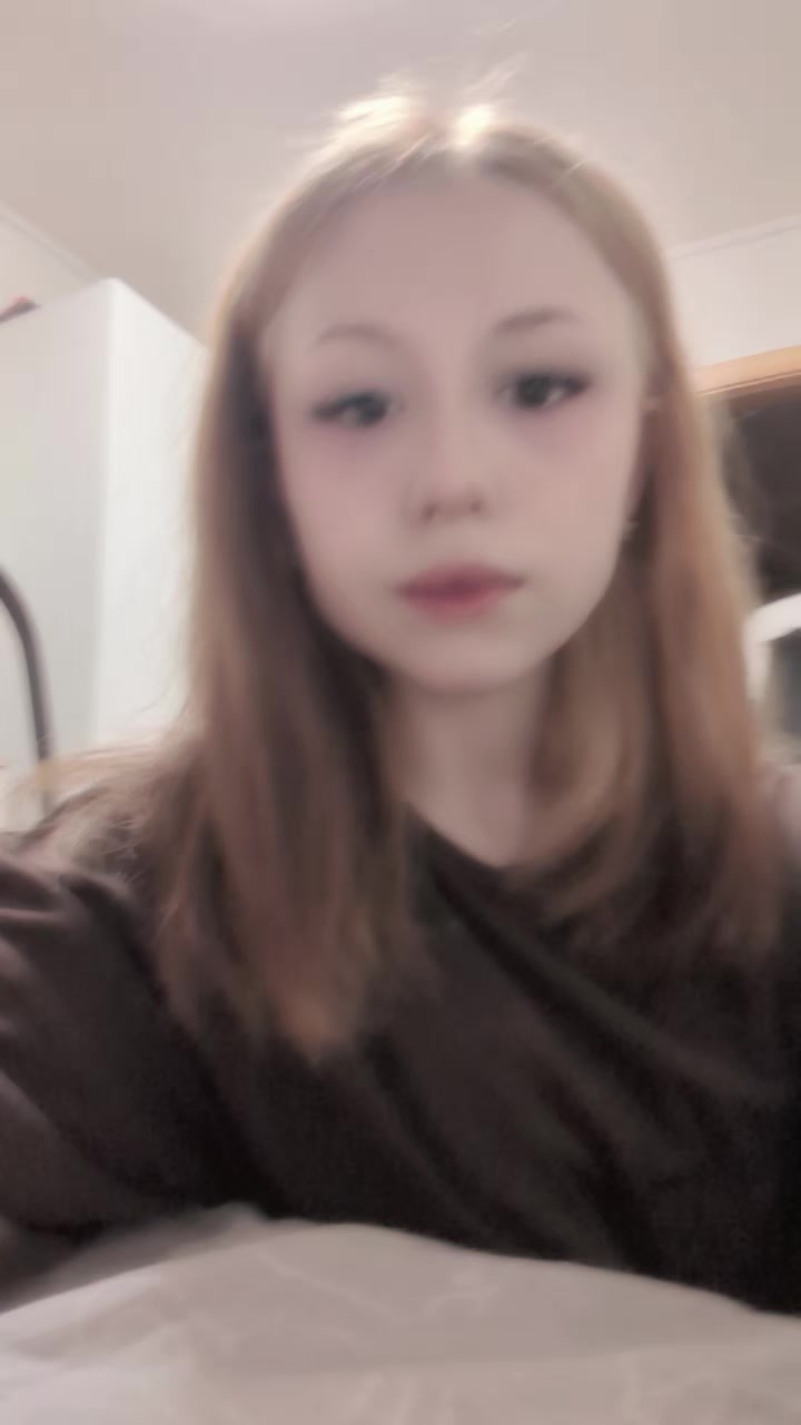 @аня
