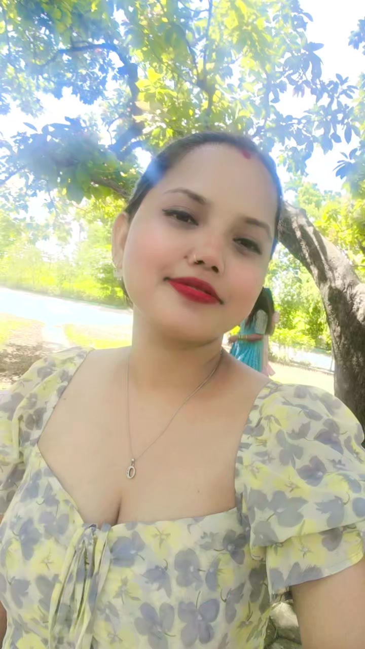 @NeeShu👸🥀