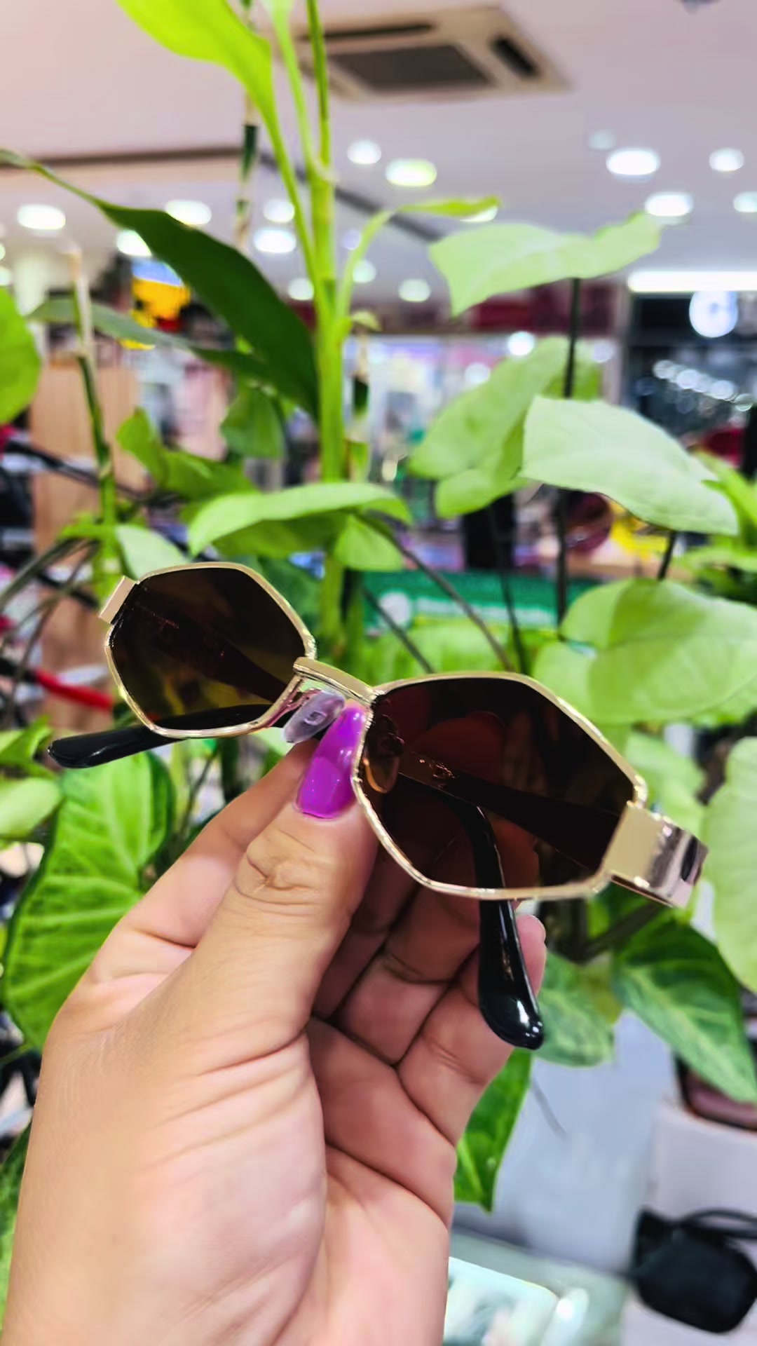 @PROTECT SUNGLASSES SHOPS