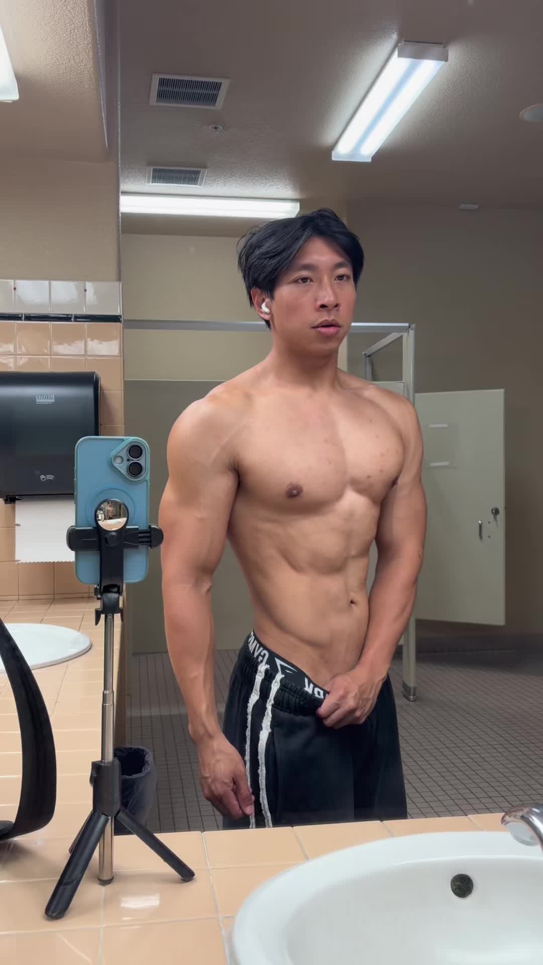 @kitmonsta