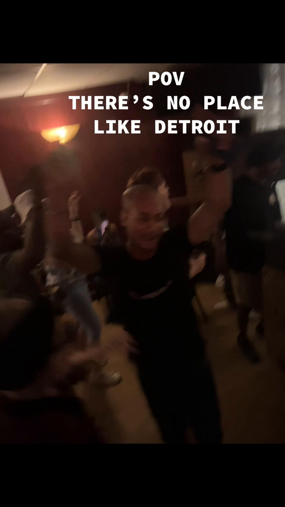 @detroitaquamoon