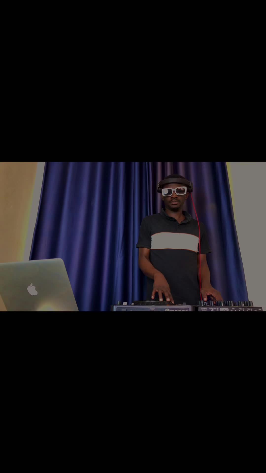 @DJ LEON UG