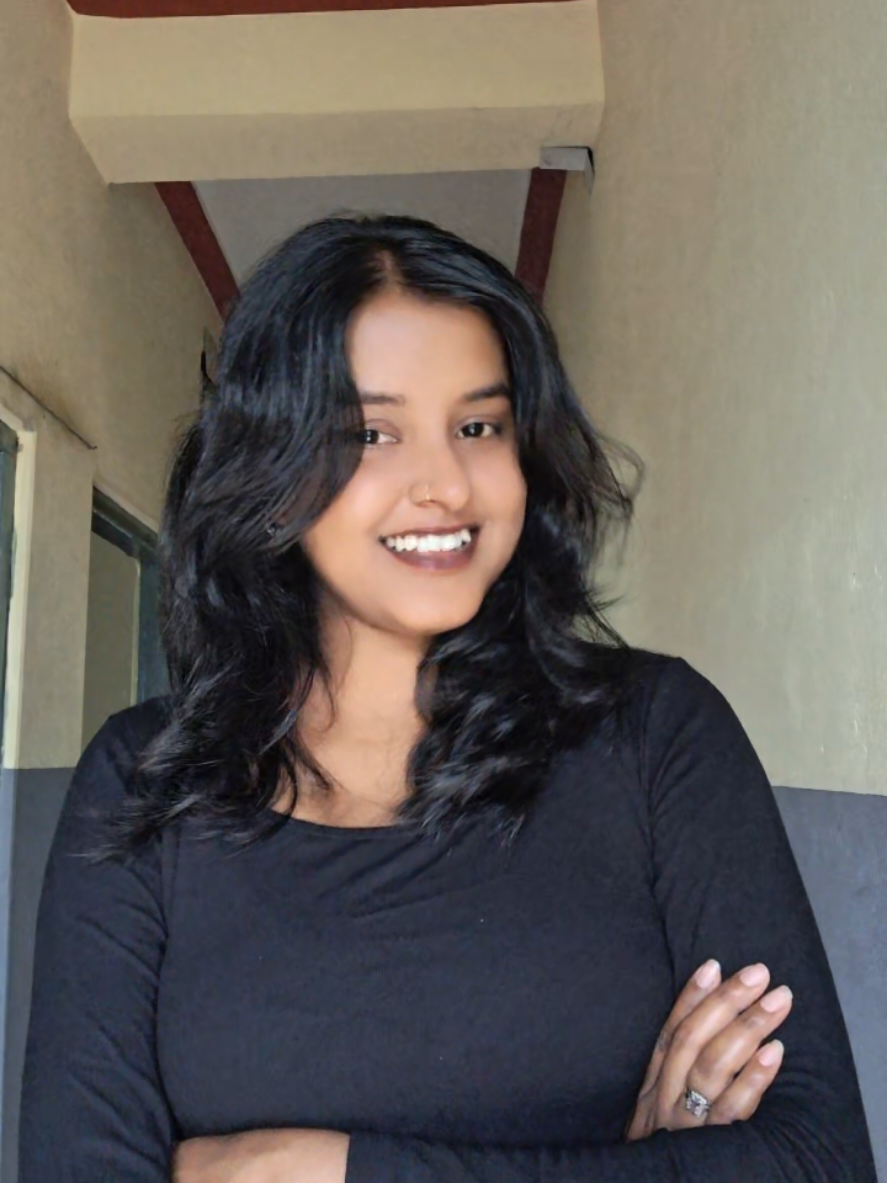 @Nisha Yadav🦋