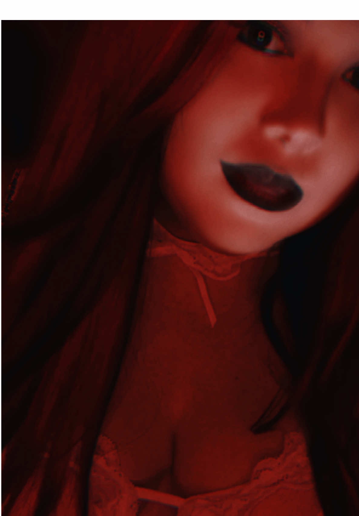 @~{Lauren}~