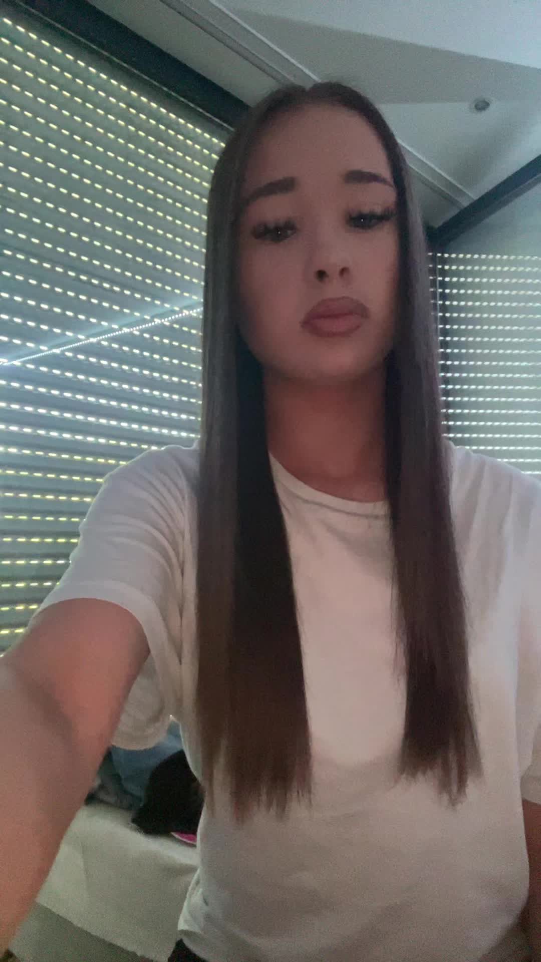 @๐‘๐