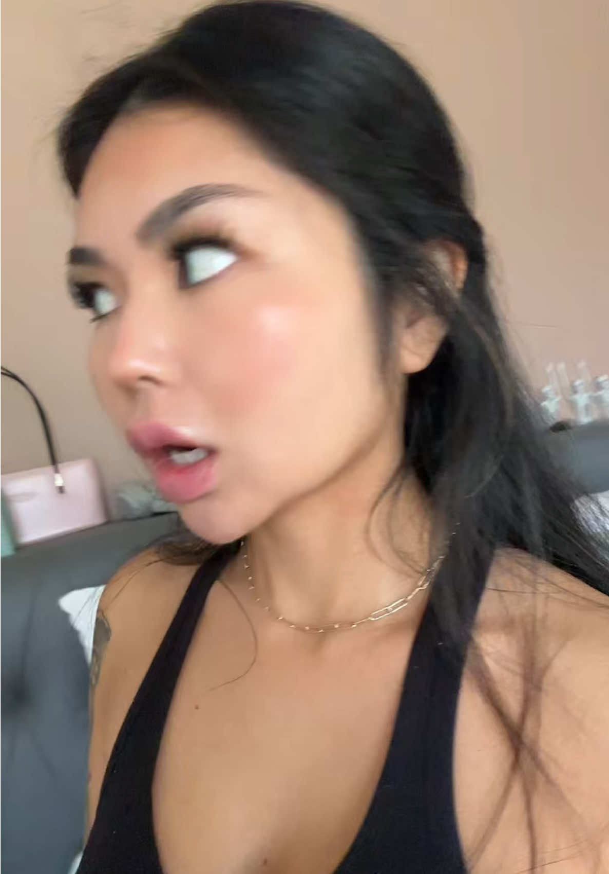 @akemi