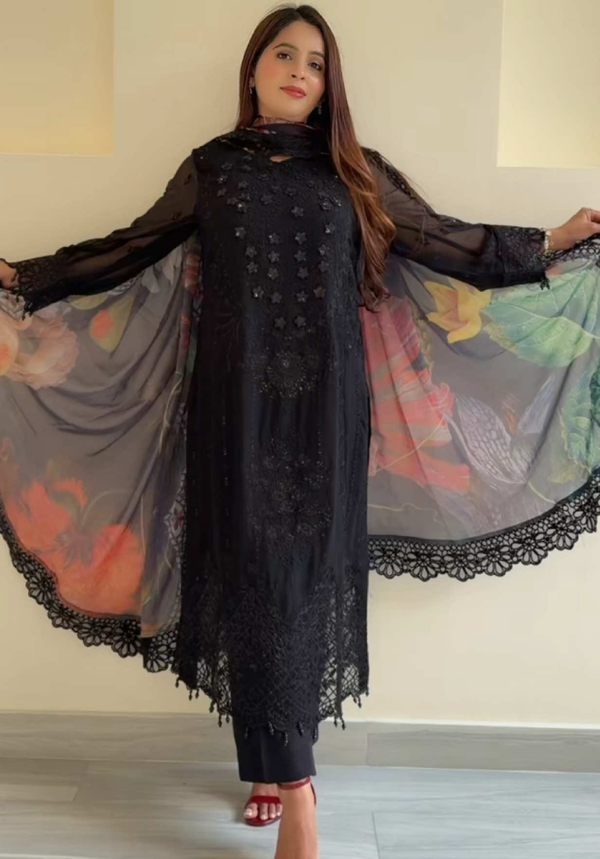@Saafiya&rsquo;s Luxury Apparels
