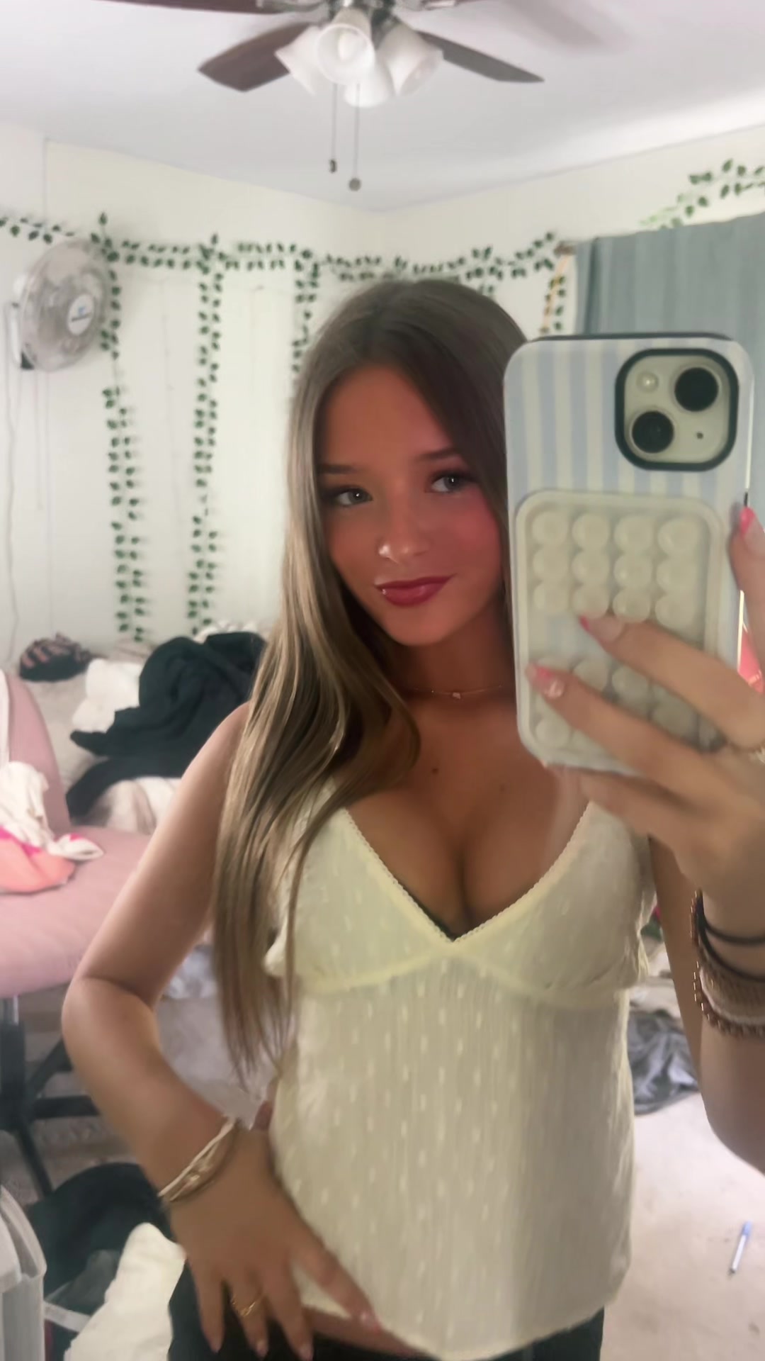 @kenlimariee