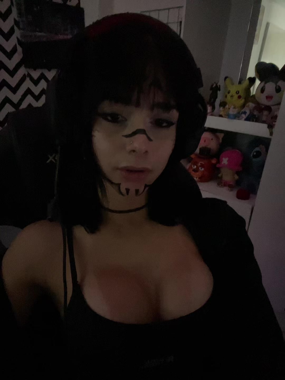 @rynevess👾