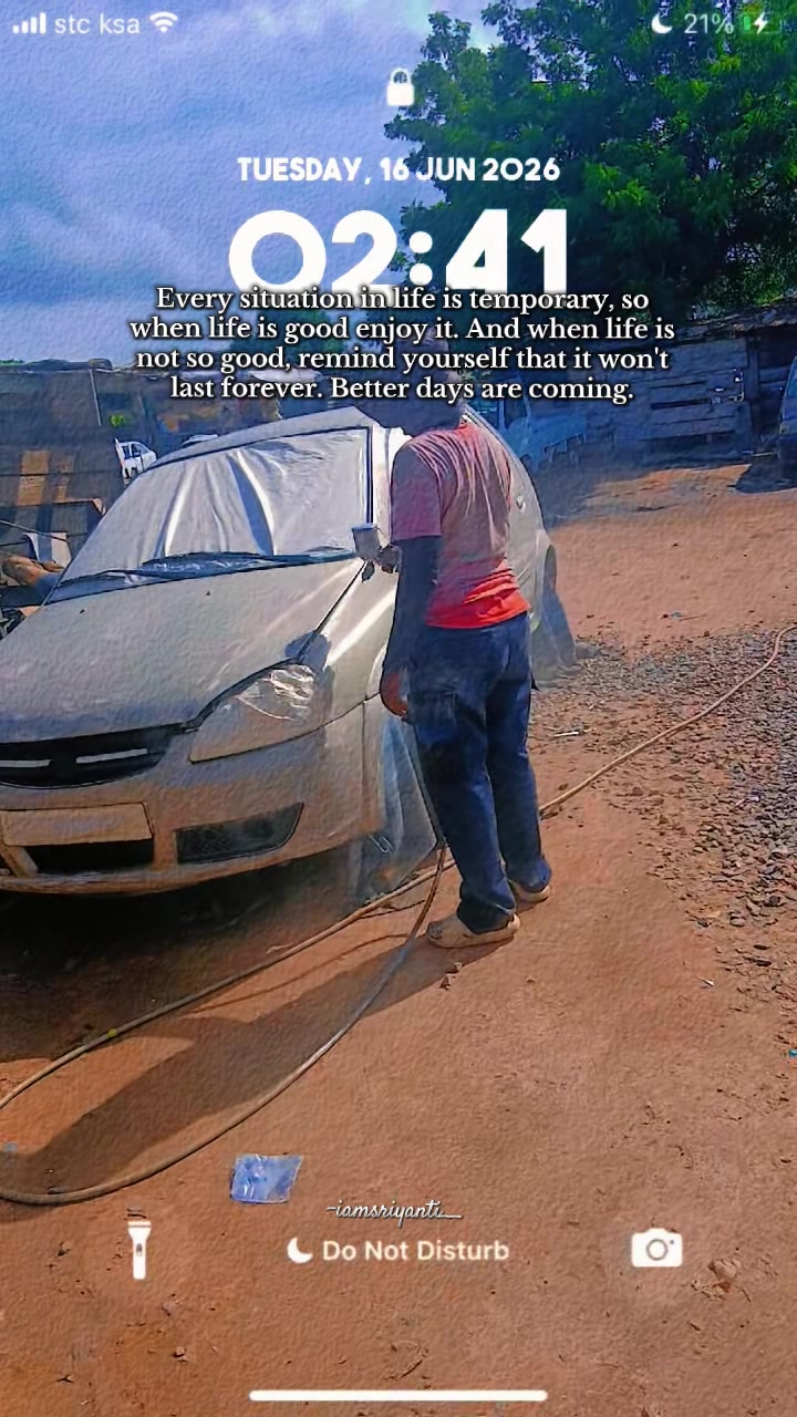 @The Female sprayer