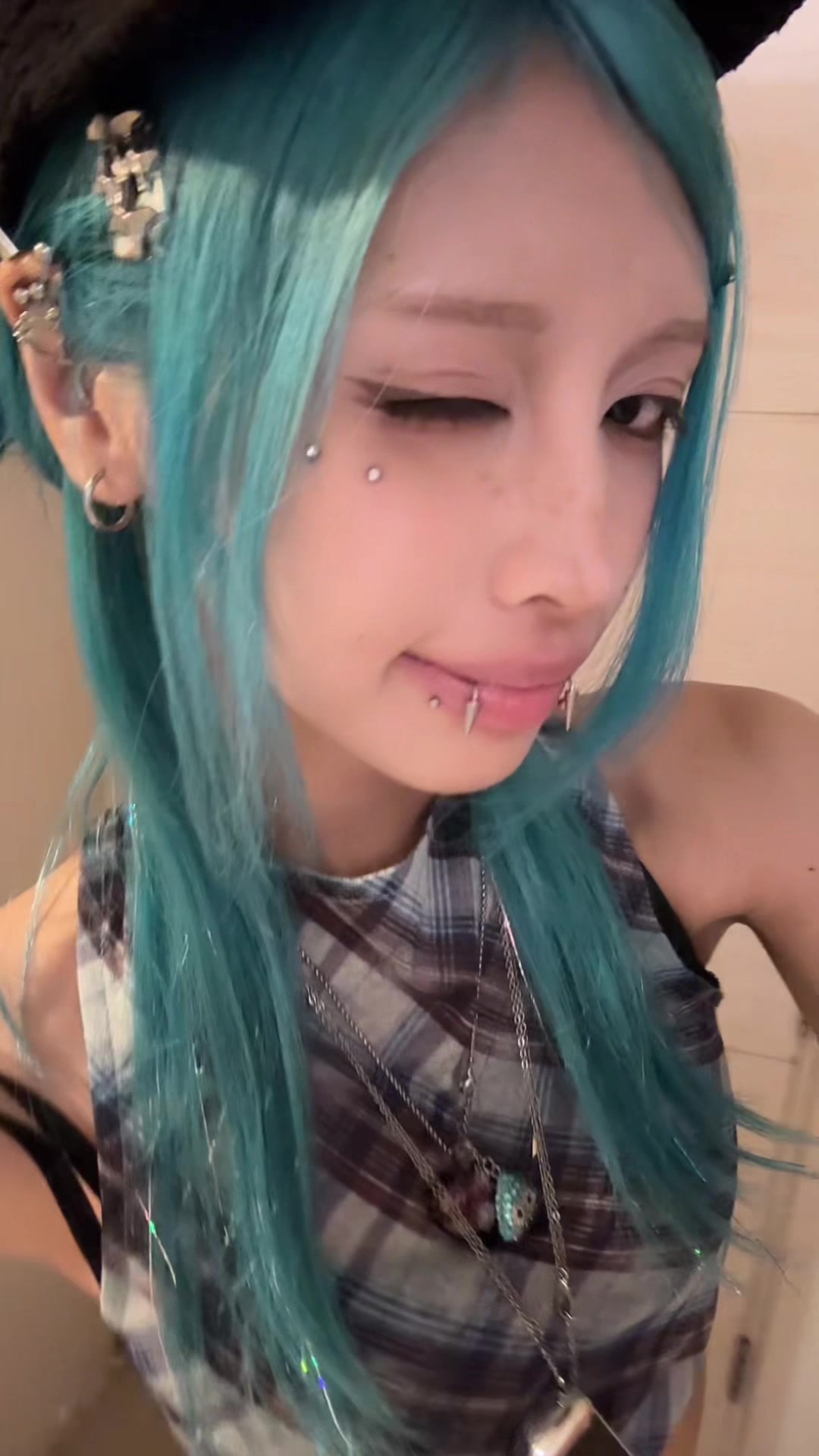 @aeyochi