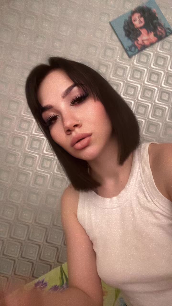 @🥥𝓑𝓻𝓸𝔀𝓷 𝓮𝔂𝓮𝓼🥥