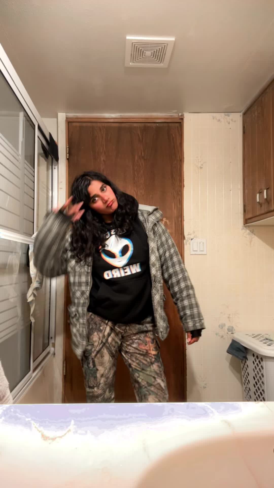 @Bhahawttie