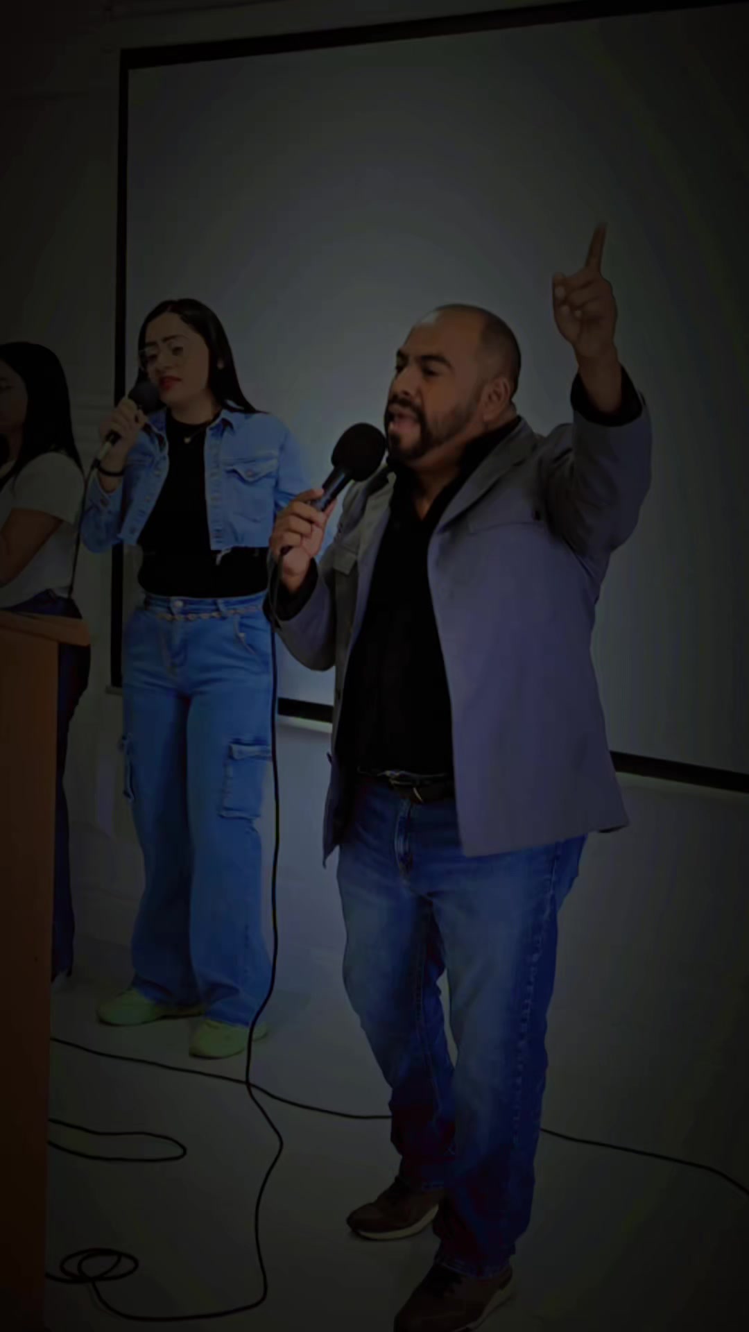 @ℙ𝕒𝕤𝕥𝕠𝕣𝔼𝕞𝕚𝕣ℝ𝕚𝕧𝕒𝕤🎶