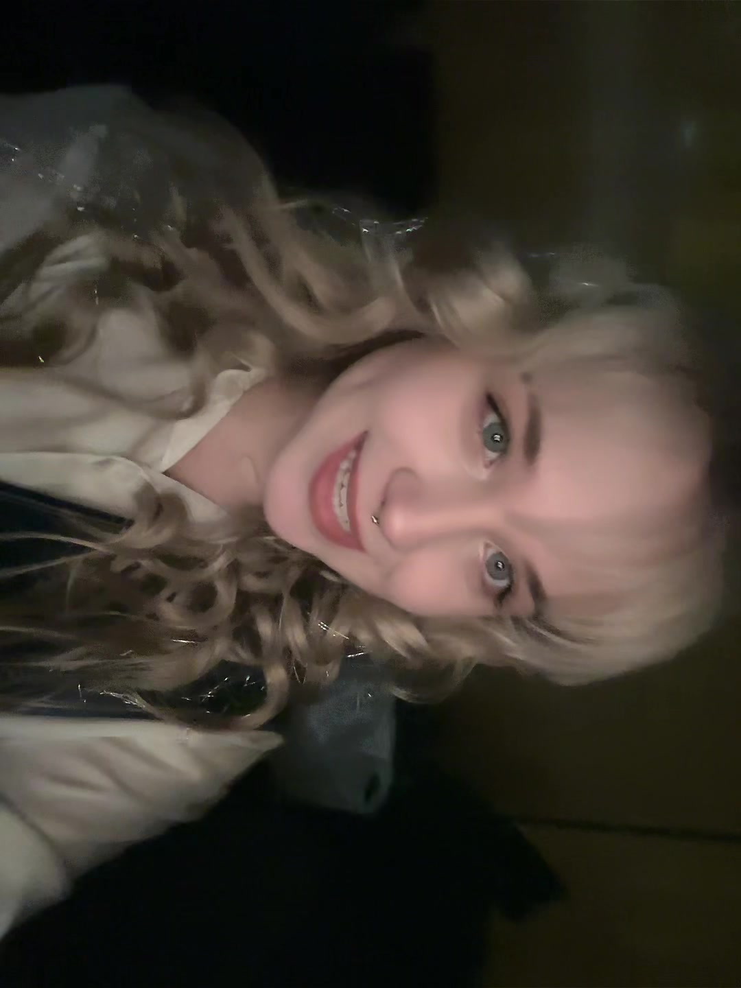 @aweiloria
