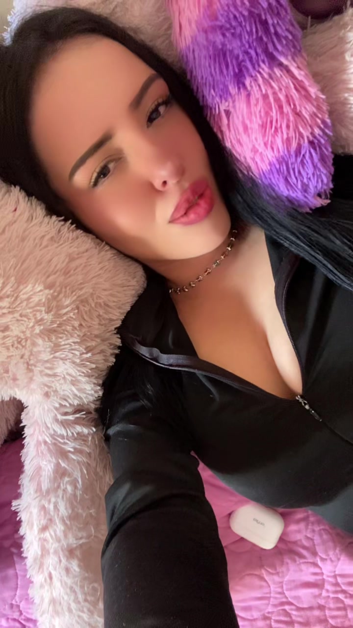 @Angela Cossio