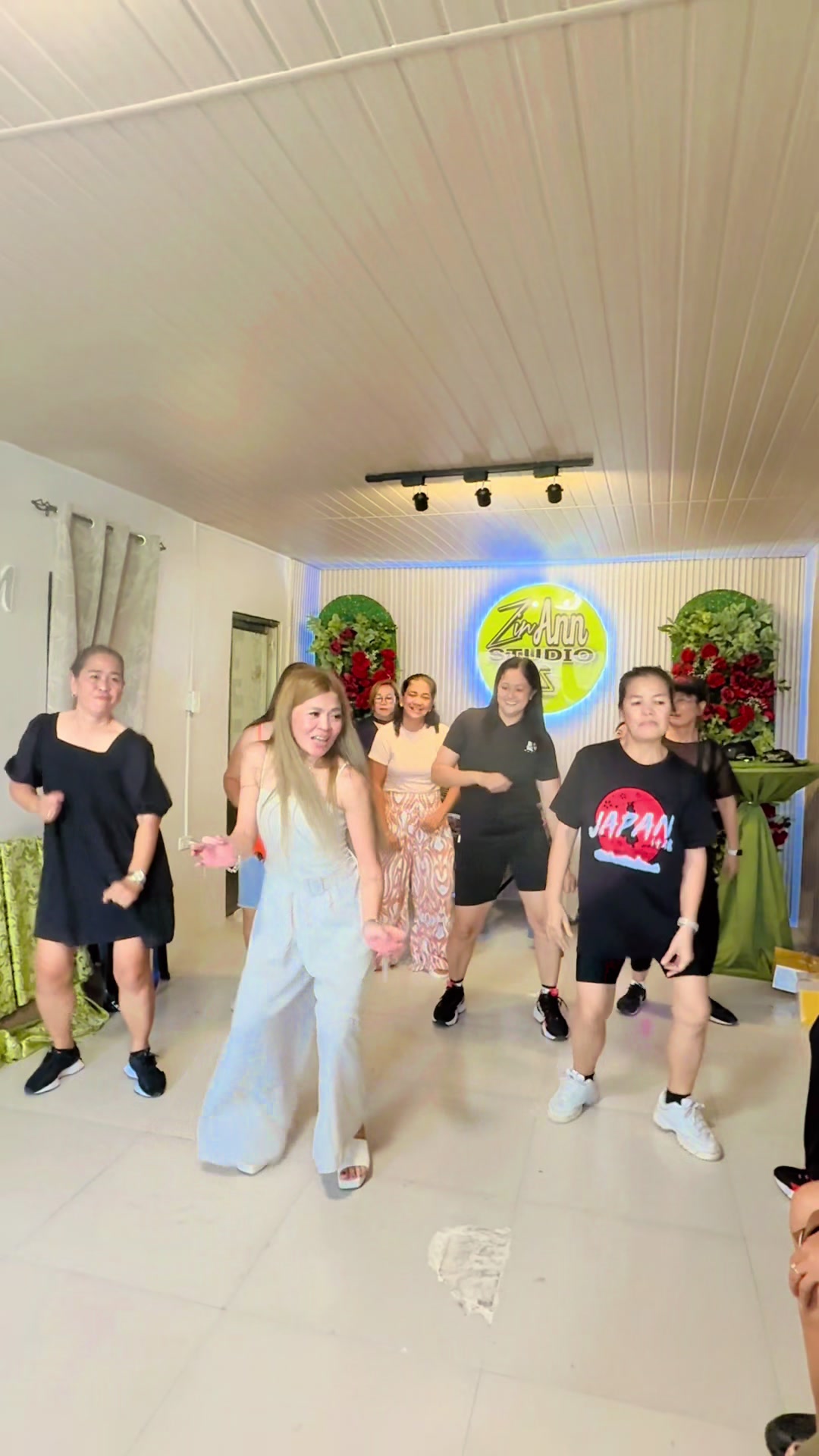 @ZumbaZisters&ensp;ZinANN