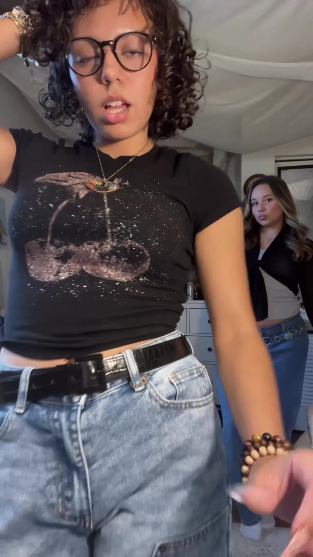 @🦦
