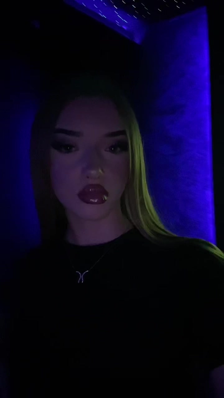 @E'
