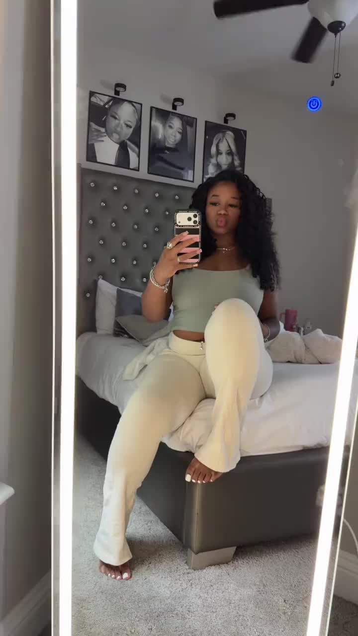 @agirlnamedsky