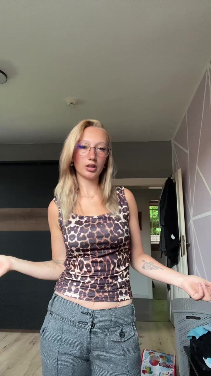 @Leabindig