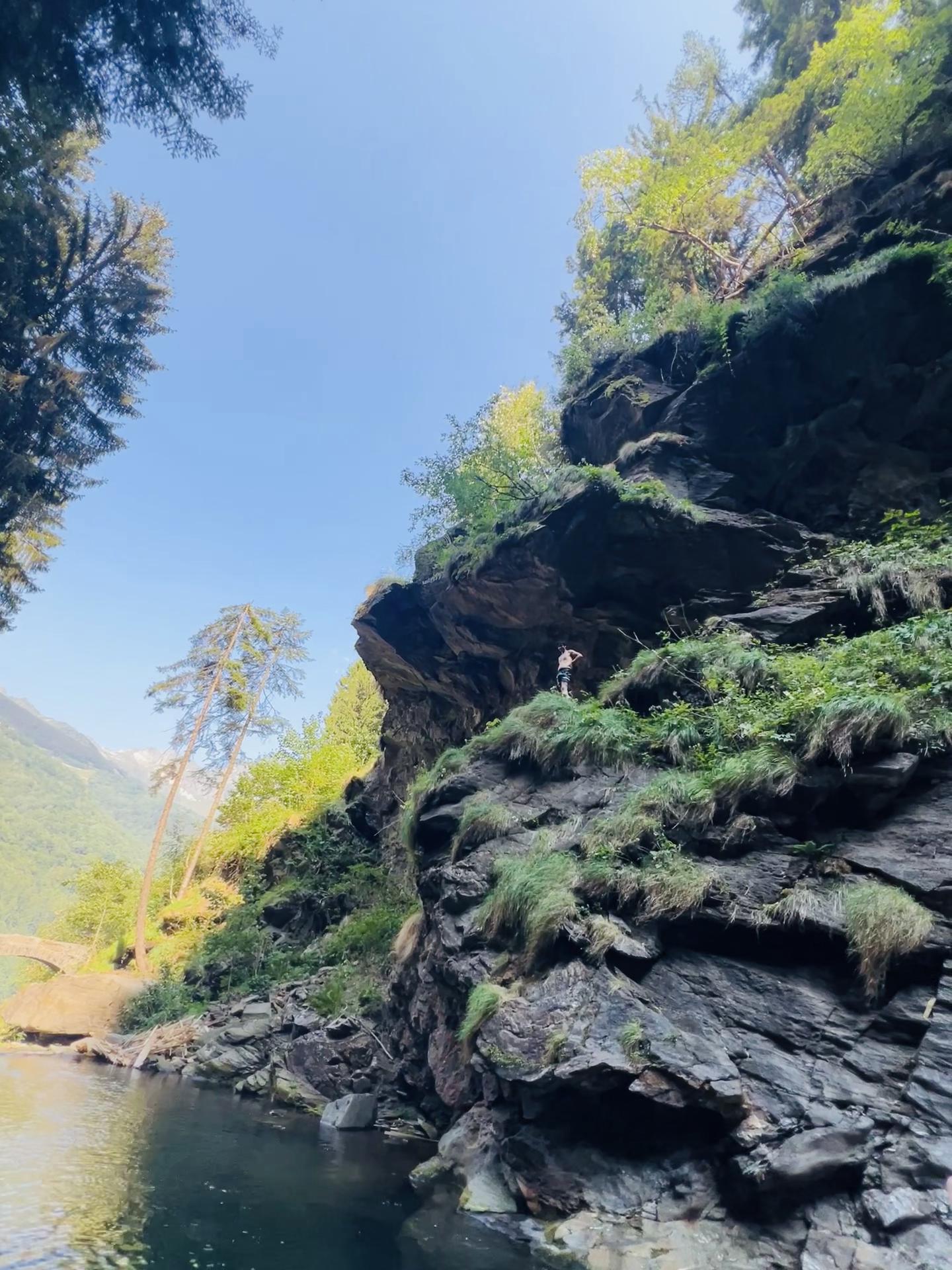 @Beşir Norouzi🇨🇭🥰🇬🇧