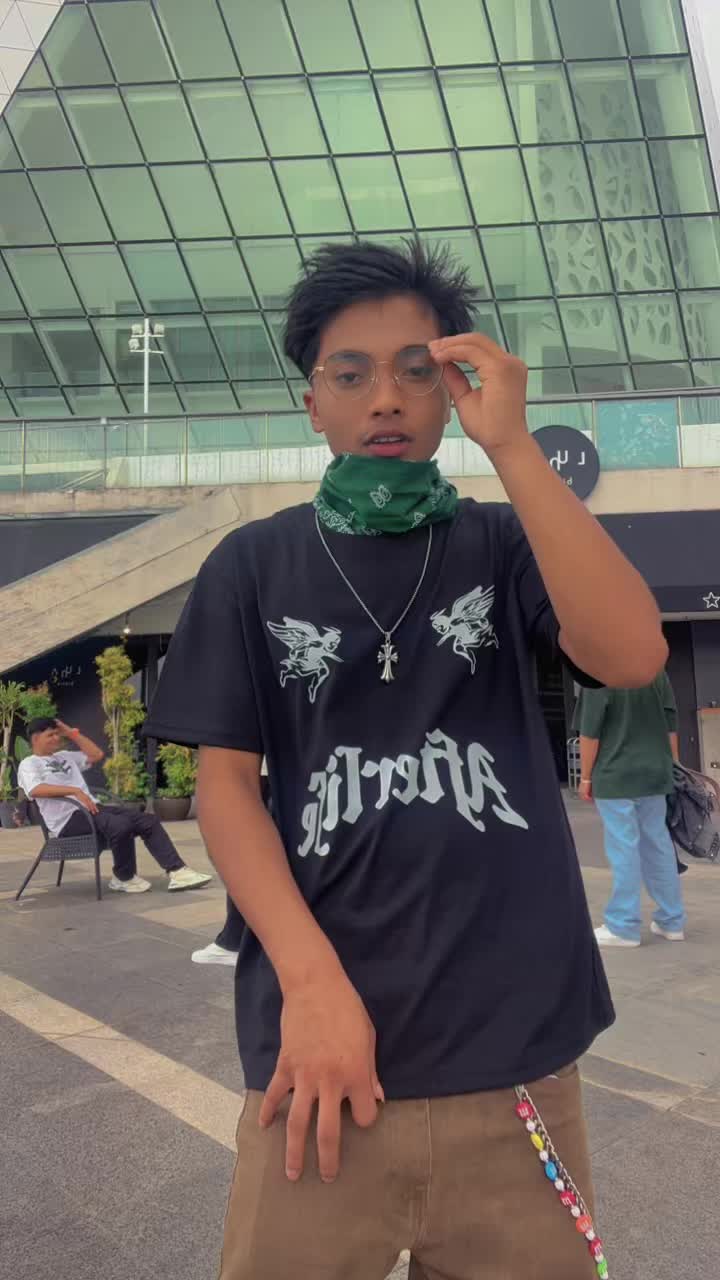 @DoRJeY YOUnG...🧃
