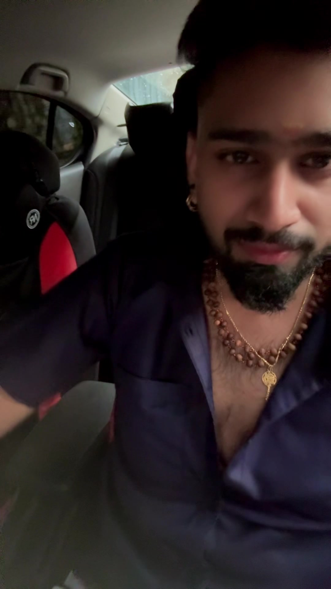 @ShasiVendhan 👑