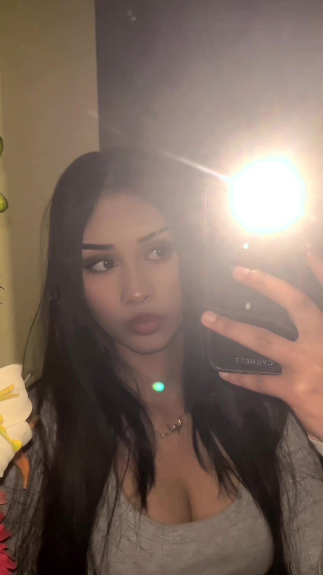 @️