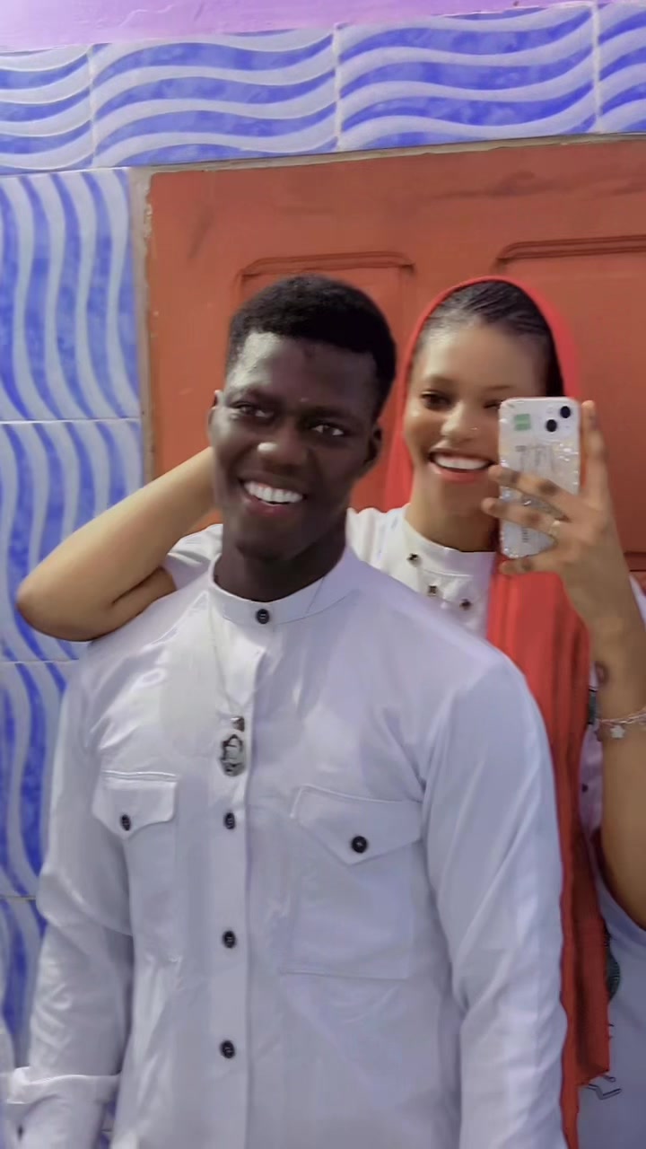 @Eva Ndiaye 🖤❤️⚫️🔴