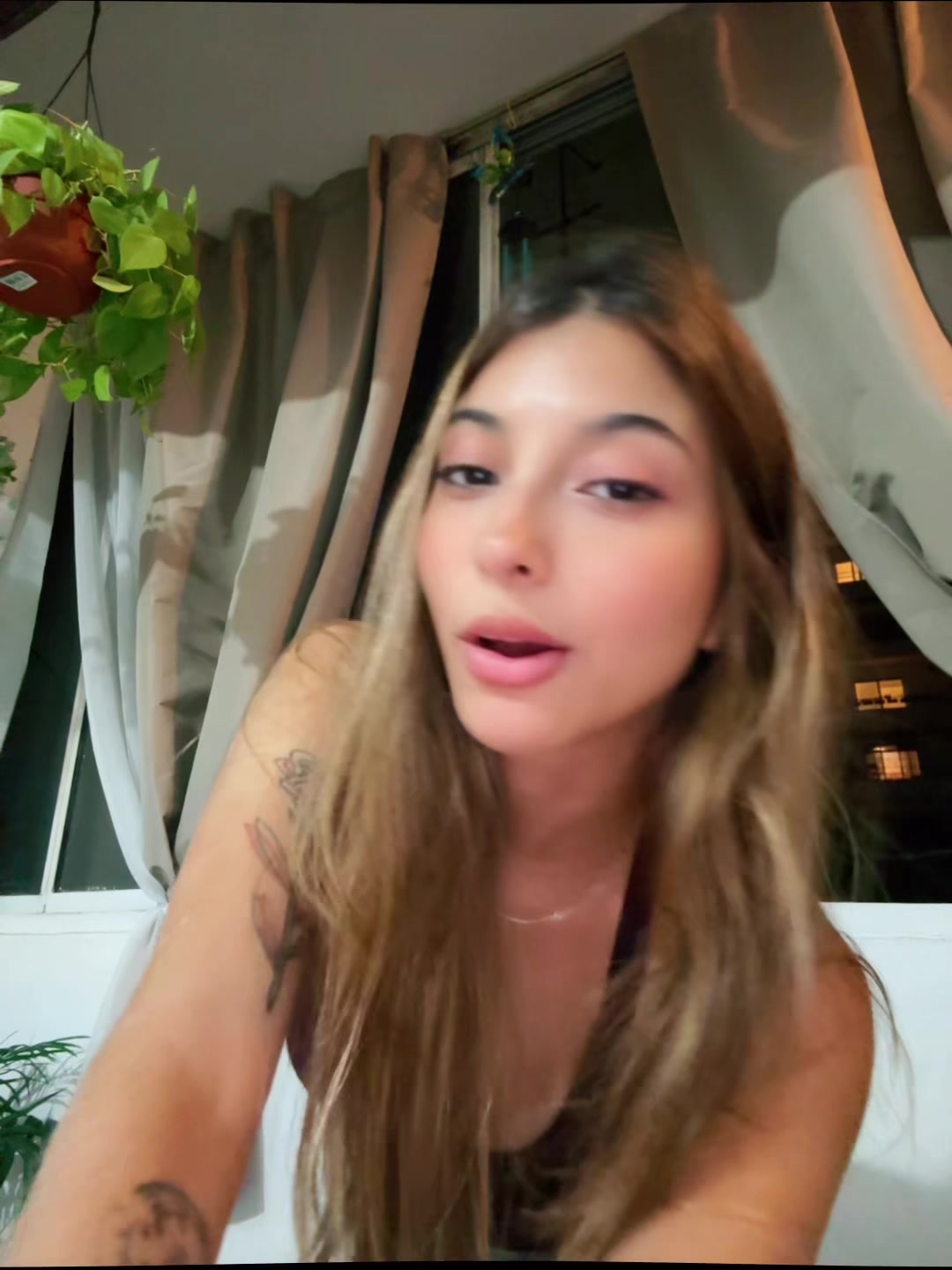 @Isa🥑