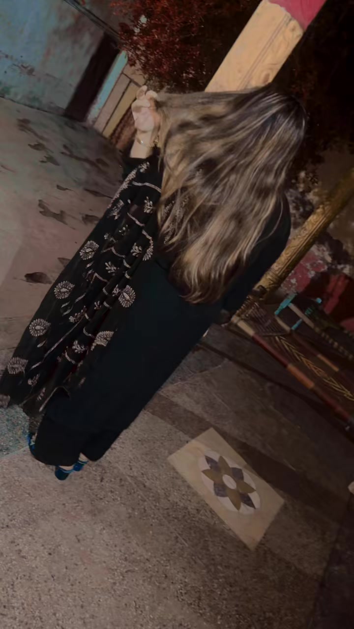 @SanamZoyalive