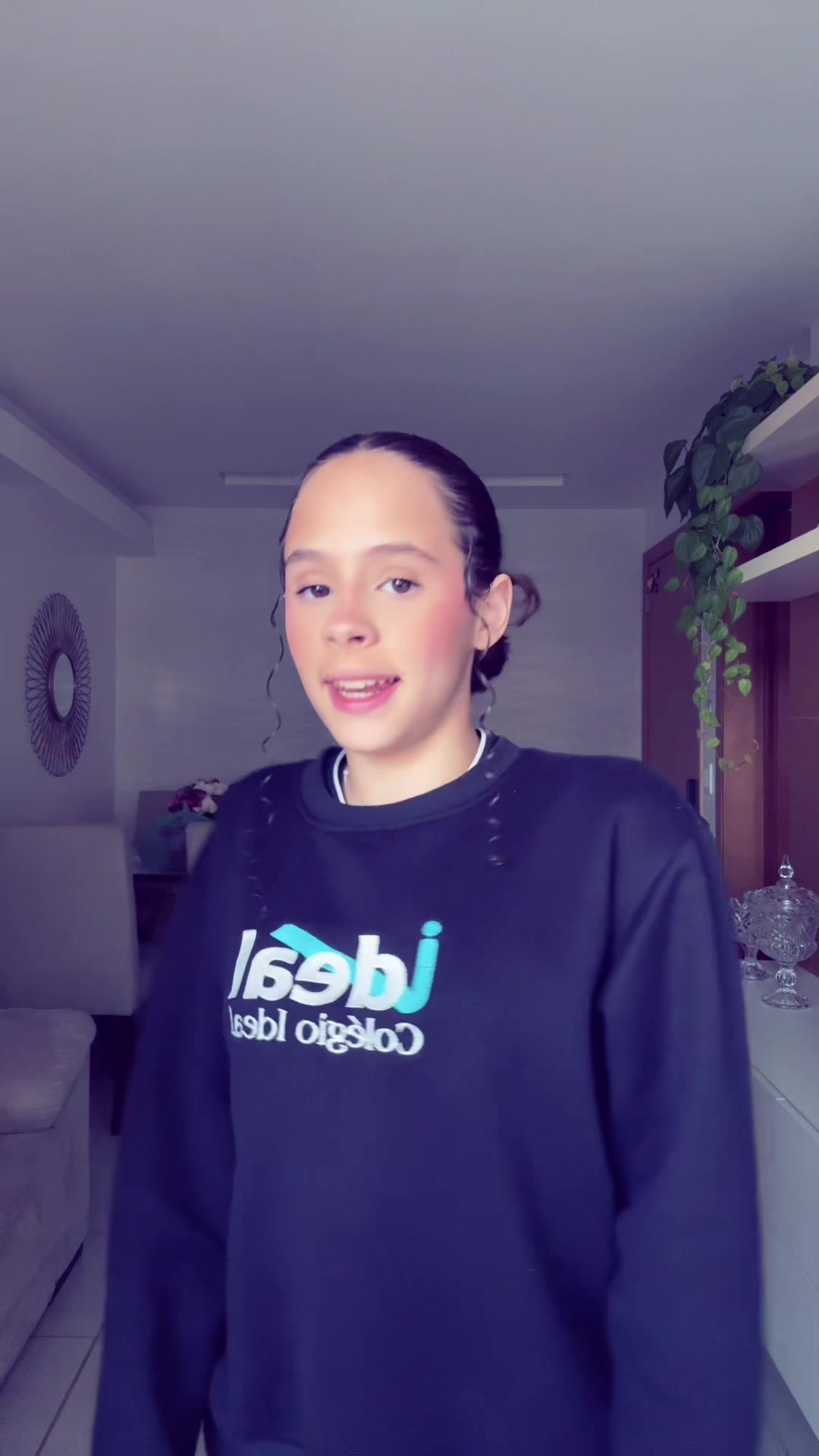 @Laís