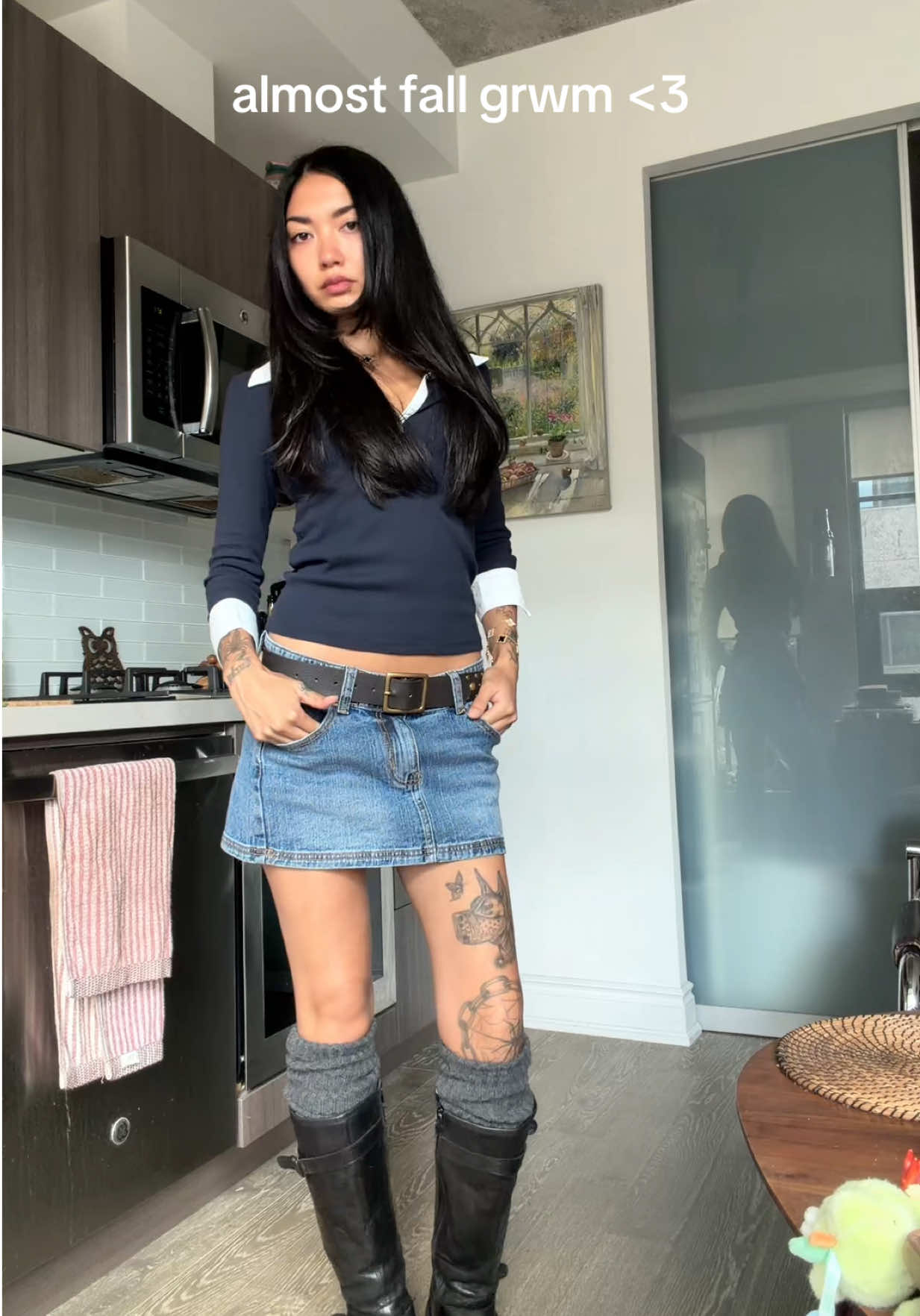@LipBiteEmoji