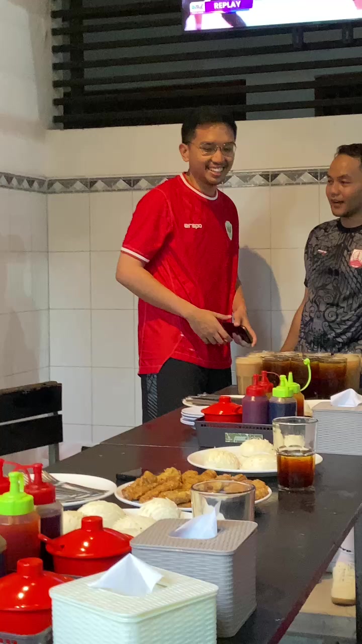 @AYOEK