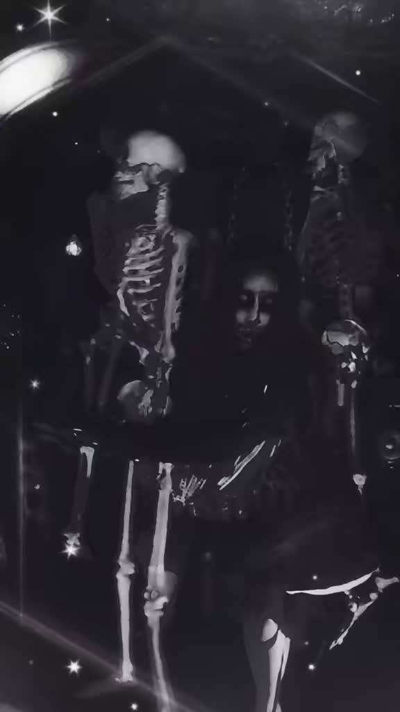 @DarkWonderland