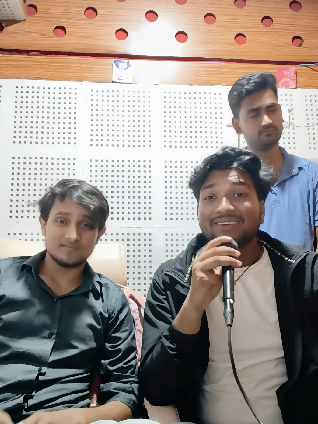 @Singer_Raju_Ragni