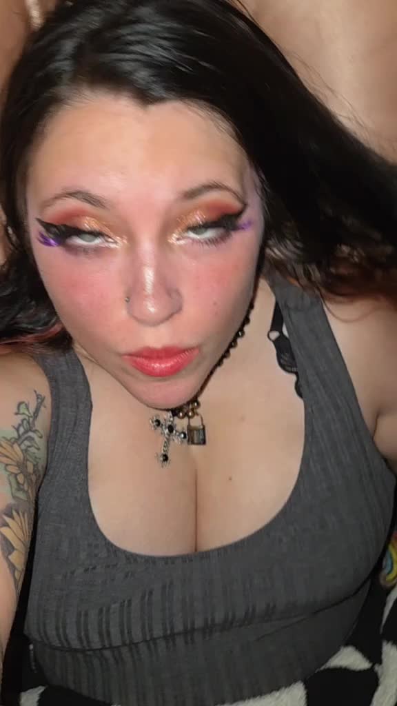 @your_local_emo_lady