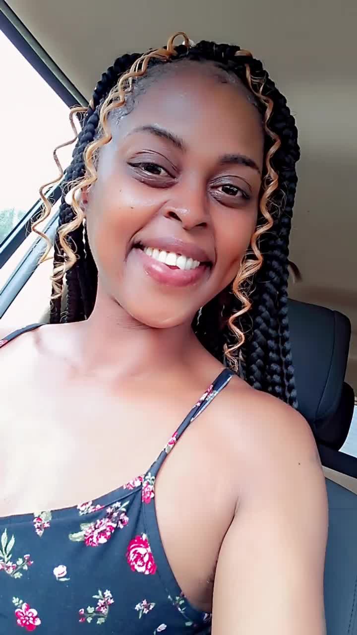 @MoMoney