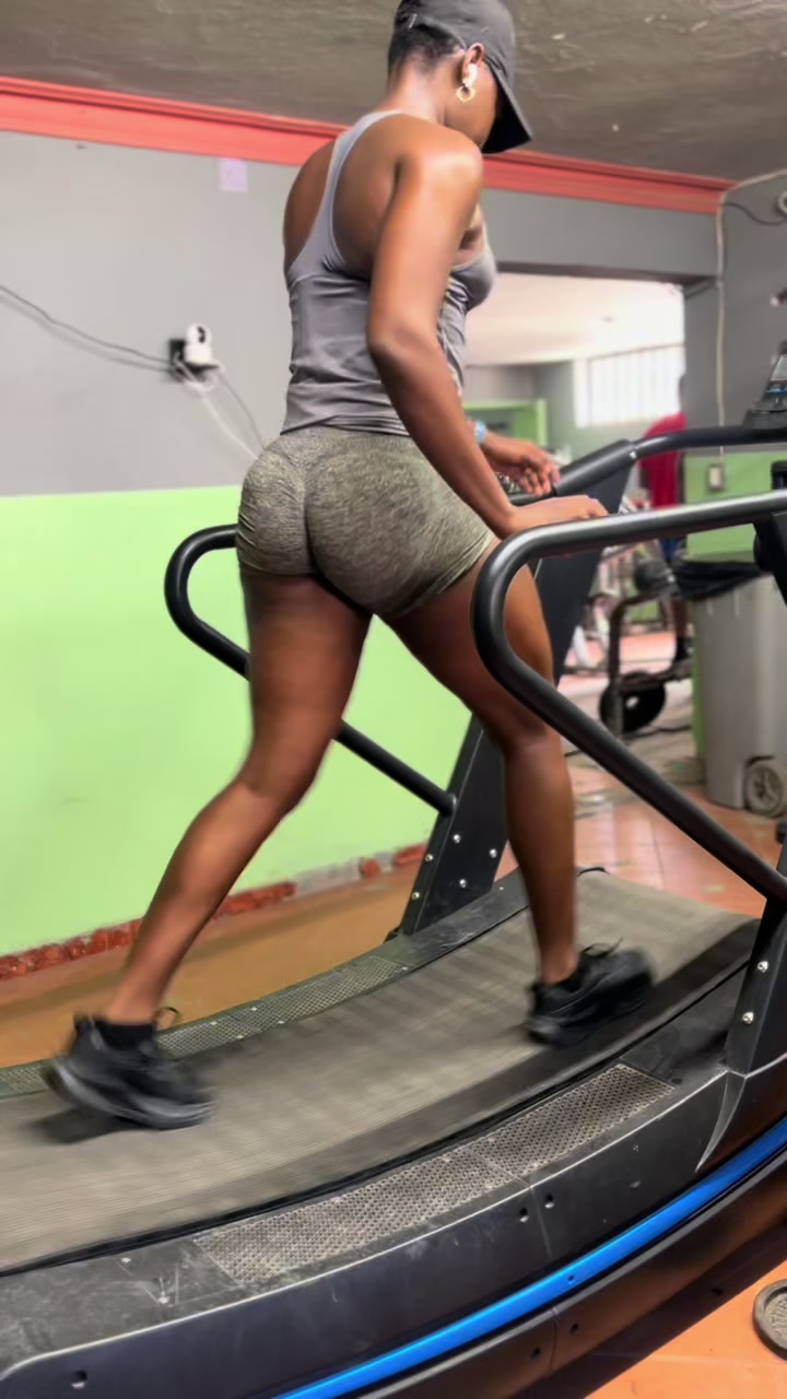 @DjooneModel 🦋✨🏋️♂️🌻