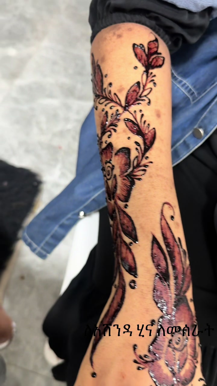 @Hafi henna design & school
