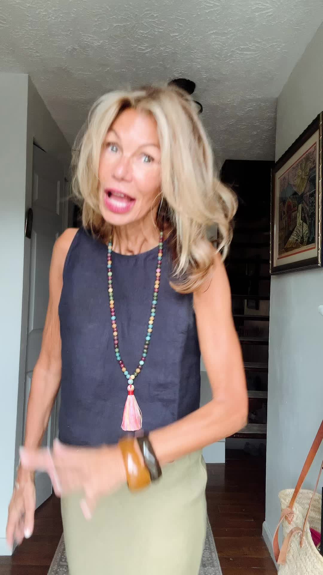@julieclareb
