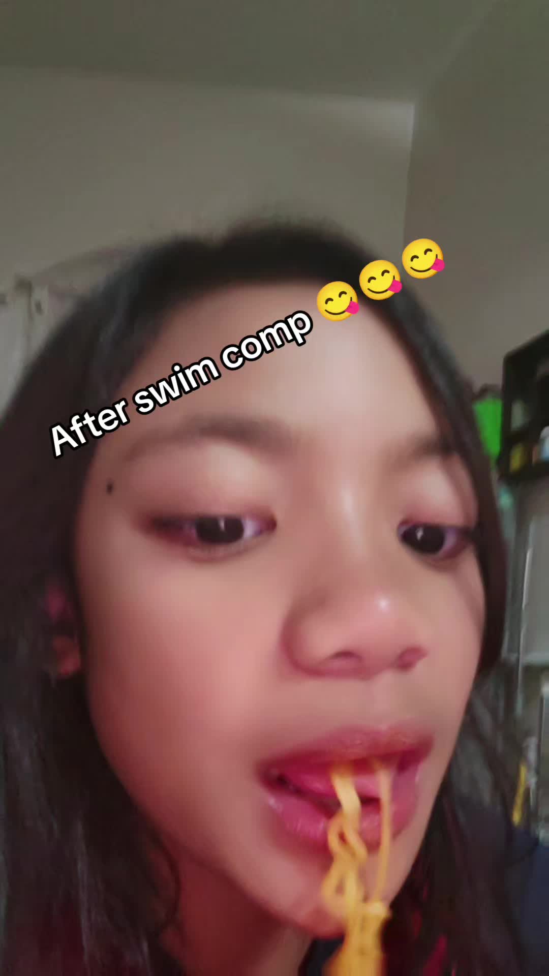 @🥐