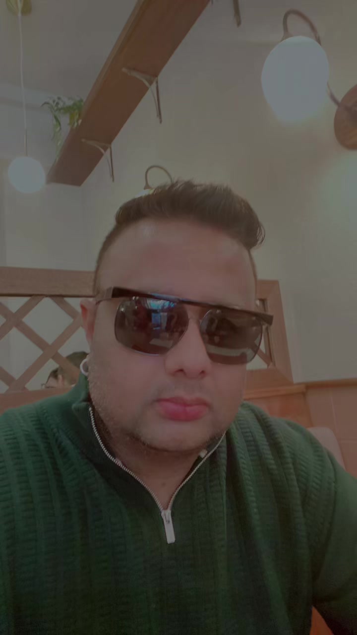 @Khurram 804 UK 🇬🇧 🇵🇰