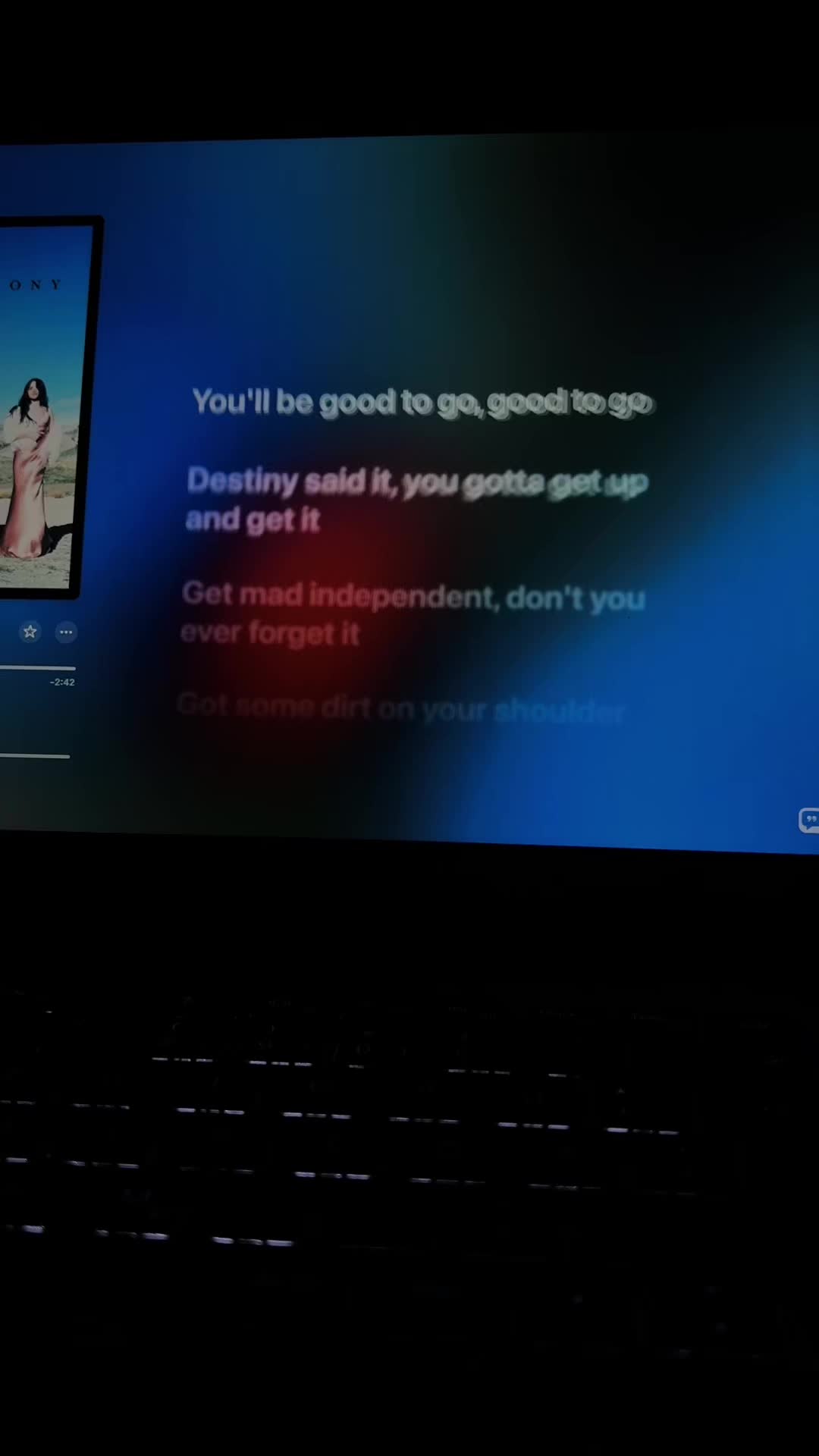 @🎧