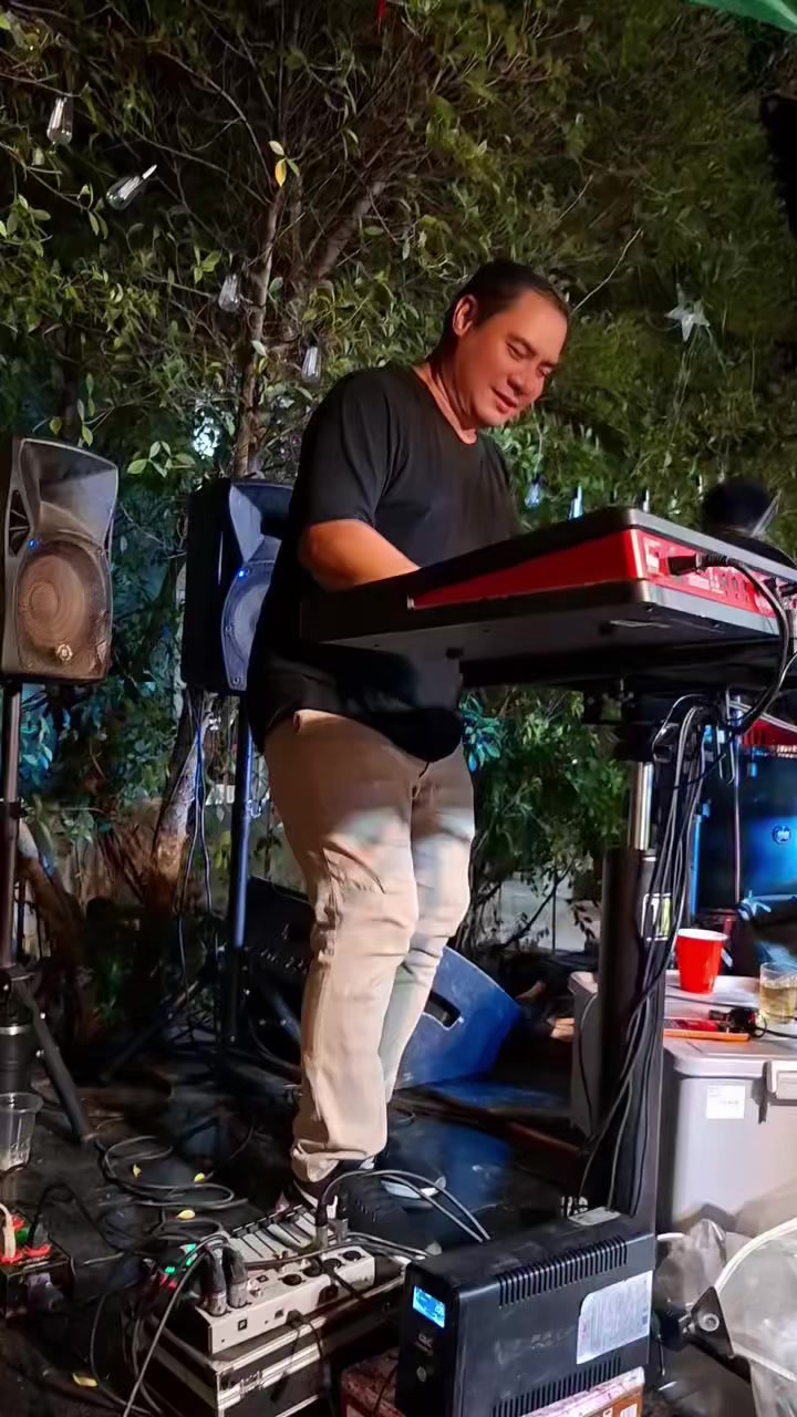 @ครูเบิร์ด มันดาเลย์ สุโขทัย