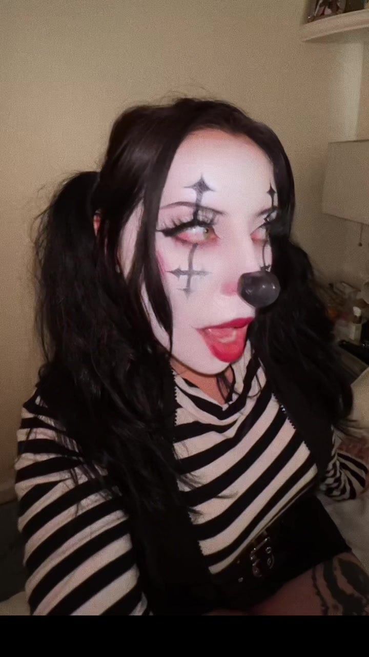 @clowndabs