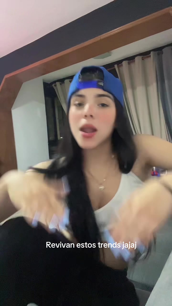 @L A U