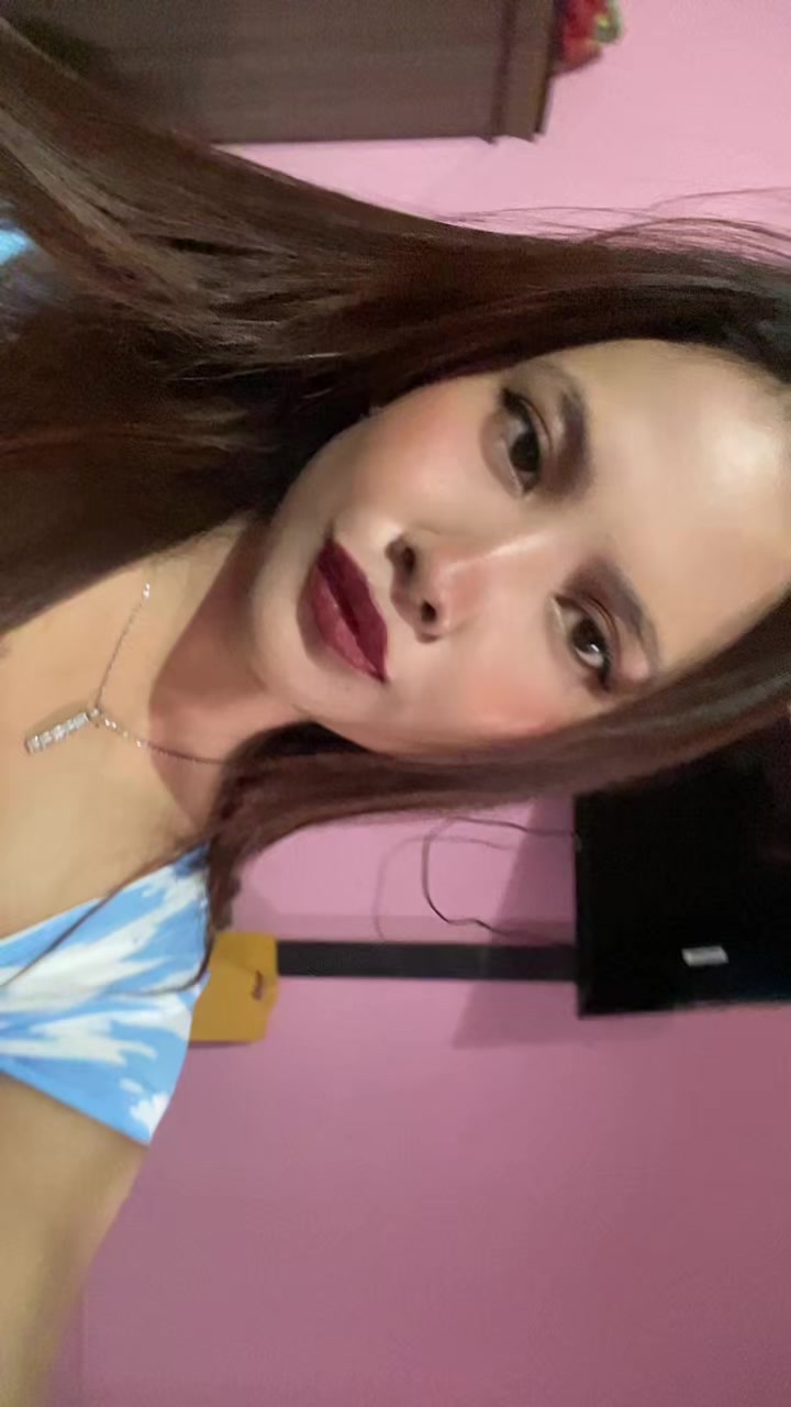 @Mona🤍